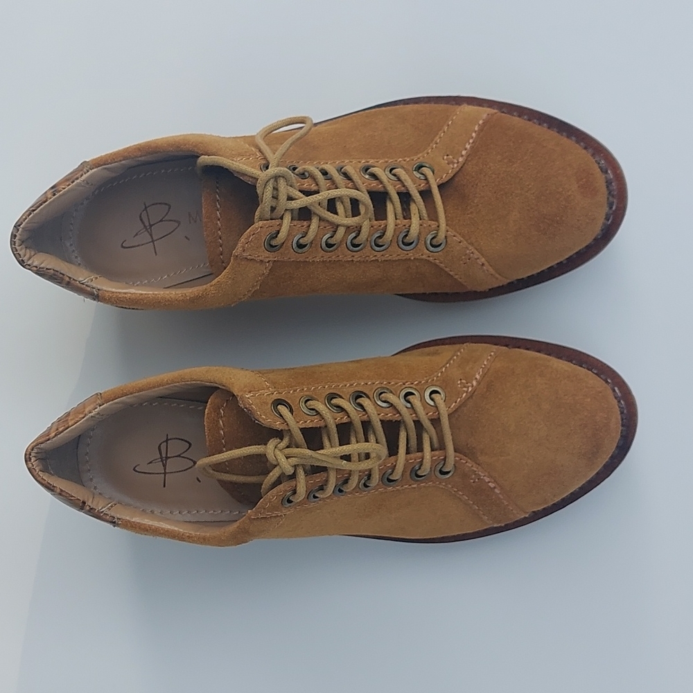 b.makowsky suede lace-up Women's shoes size 5M